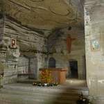 Chapelle dans les grottes de la Madeleine